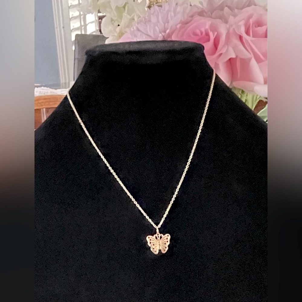 14k Yellow Gold Butterfly Charm Pendant - Picture 2 of 10
